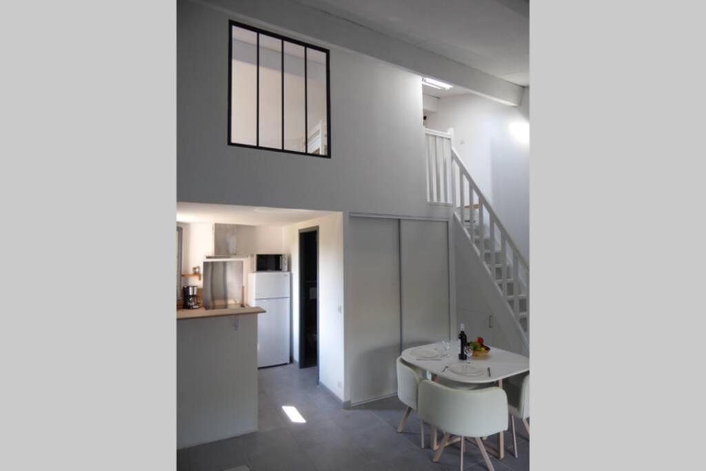 Mazet Dans Residence Avec Piscine Bagnols-en-Forêt 외부 사진