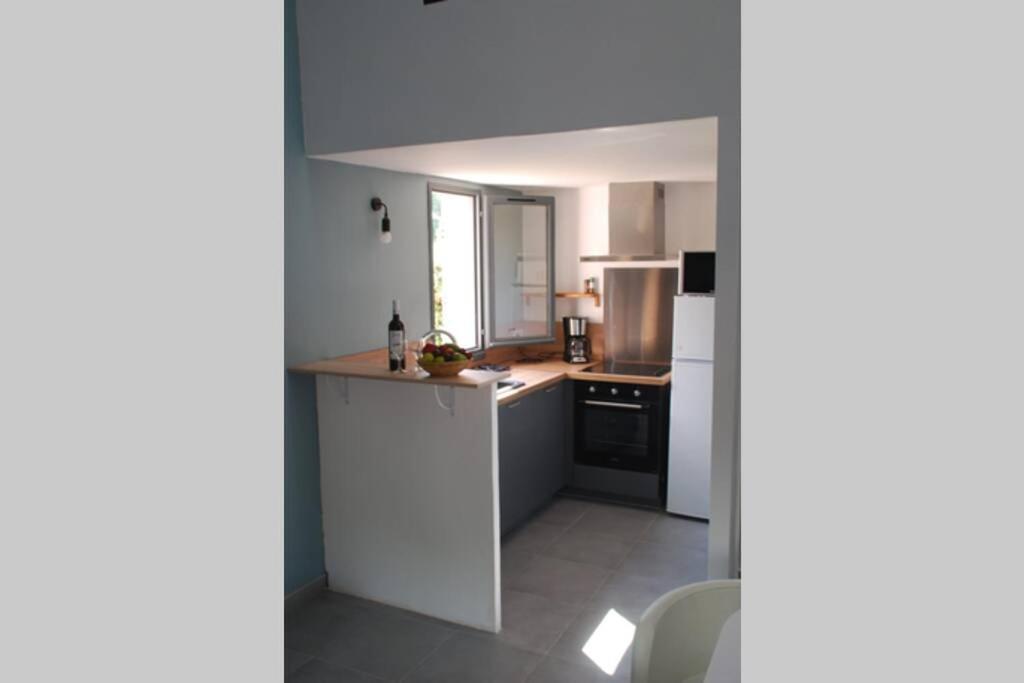 Mazet Dans Residence Avec Piscine Bagnols-en-Forêt 외부 사진