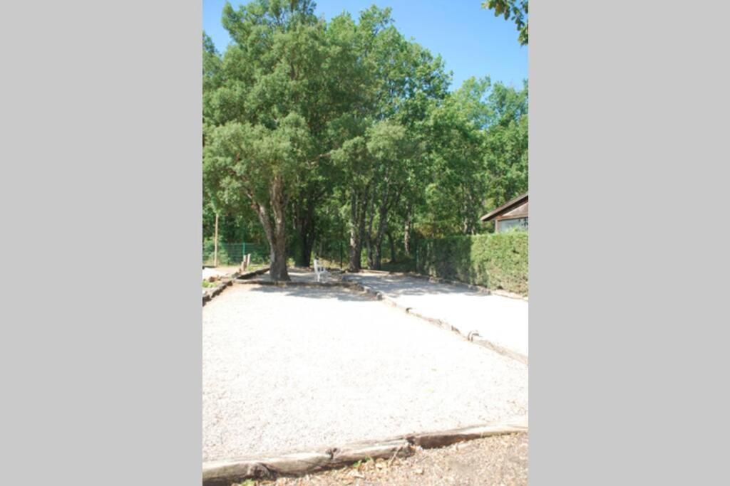 Mazet Dans Residence Avec Piscine Bagnols-en-Forêt 외부 사진
